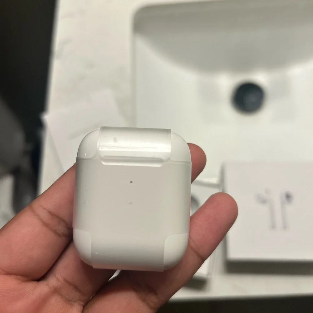 Apple Wireless Earbuds with Charging Case - White